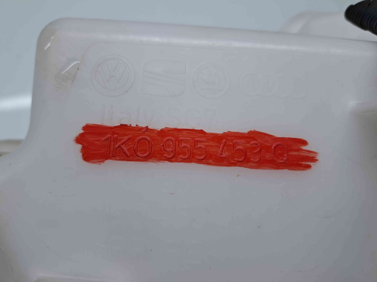 Vas lichid parbriz Seat Leon (1P1) [Fabr 2005-2011]1K0955453Q - imagine 3