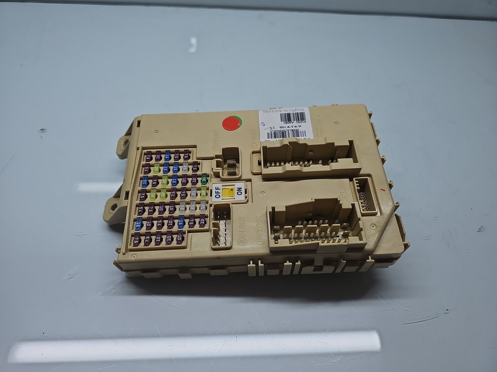 Panou sigurante Hyundai i30 (GD) [Fabr 2012-2017] 91950-A6081 - imagine 1