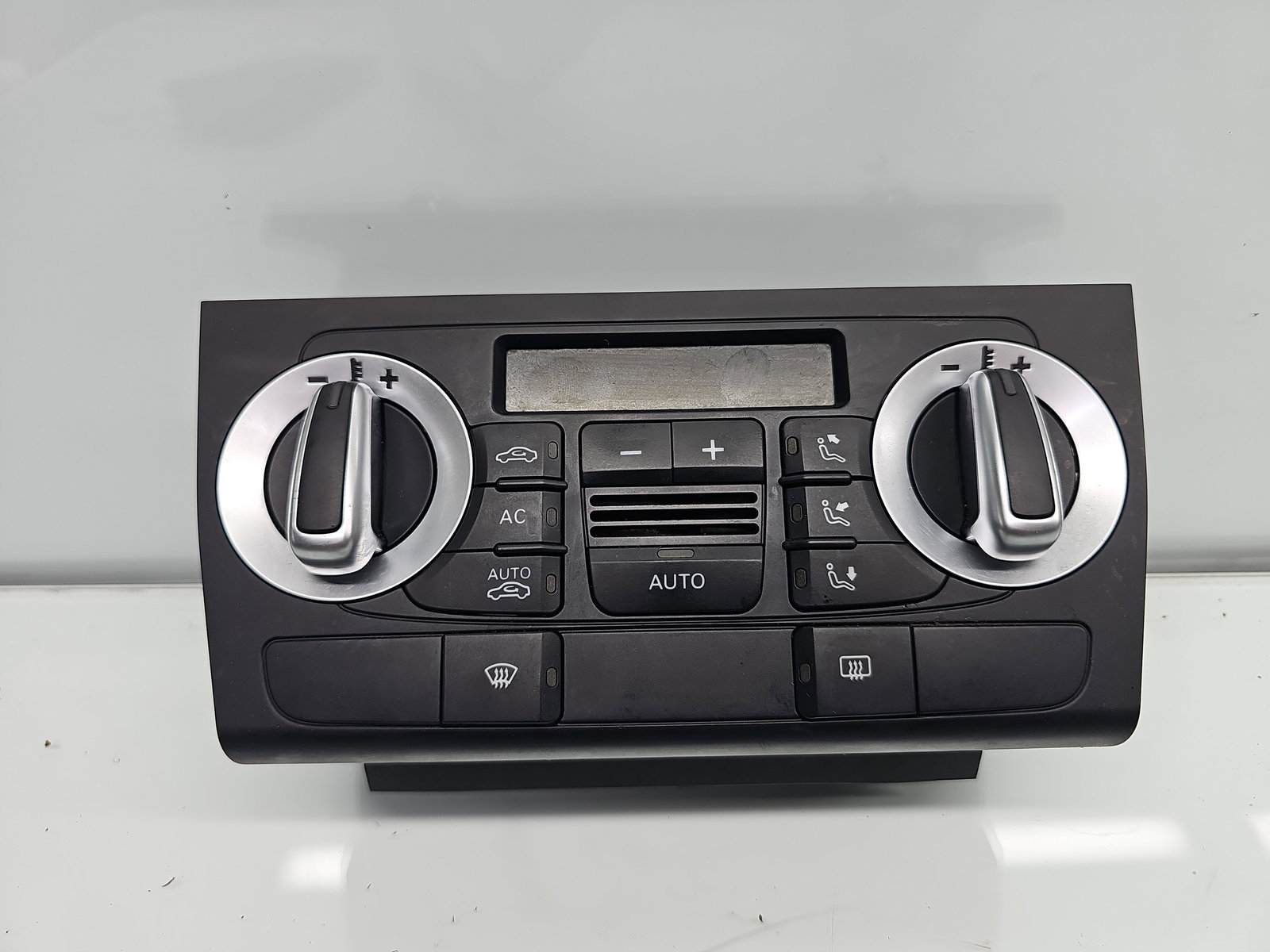 Panou comanda clima AUDI A3 Sportback (8PA) [Fabr 2004-2013] Facelift 8P0820043BM - imagine 2