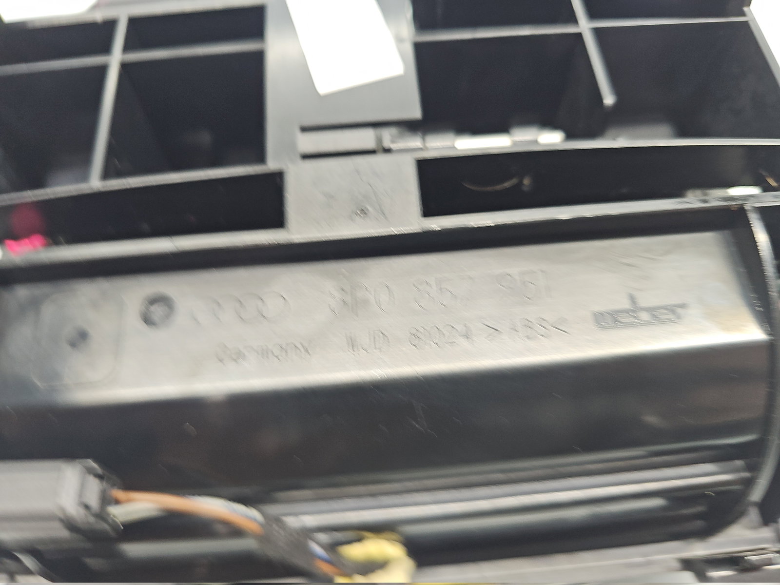 Scrumiera AUDI A3 Sportback (8PA) [Fabr 2004-2013] Facelift 8P0857951 - imagine 4