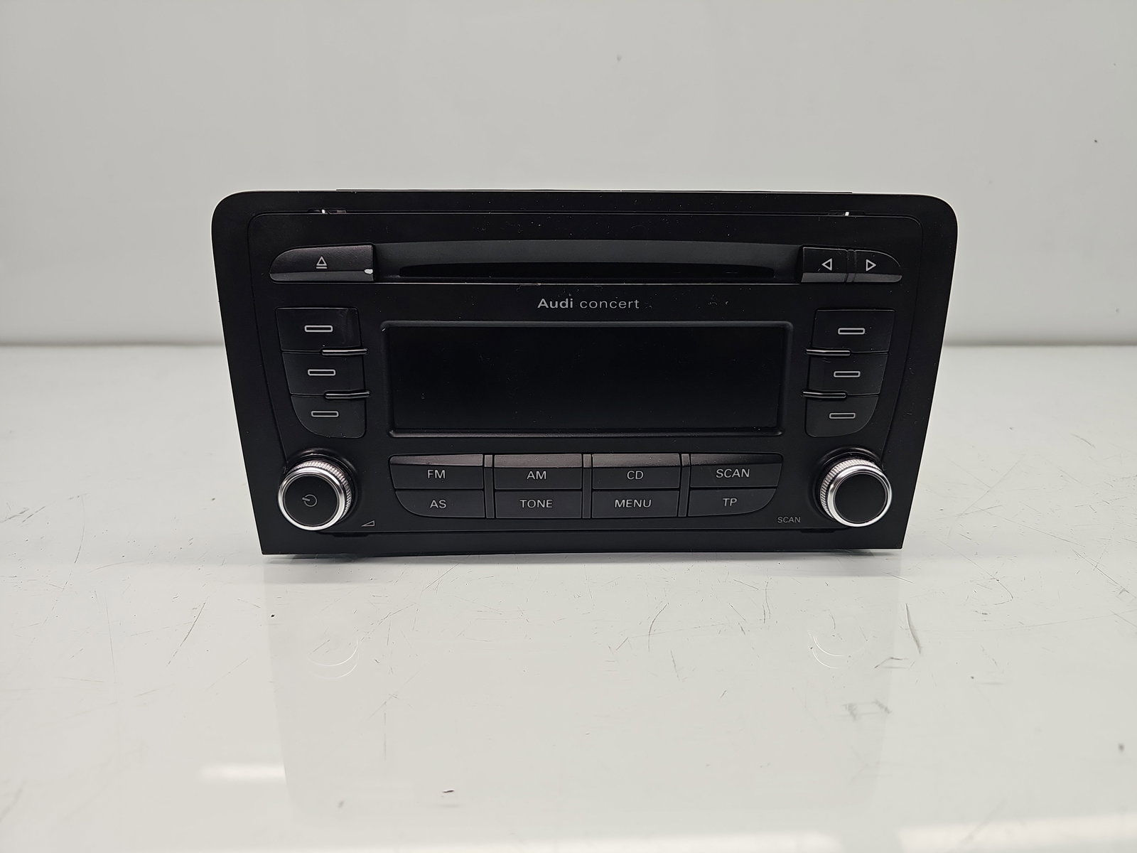 Radio CD AUDI A3 Sportback (8PA) [Fabr 2004-2013] Facelift 8P0035186AB - imagine 2