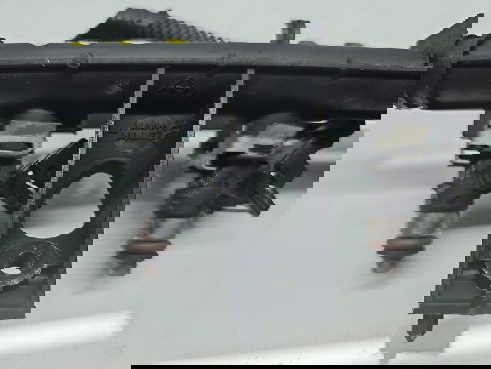 Rampa injectoare Renault Clio 4 (B98) Hatchback [Fabr 2012-2020] 8200367230 1.2 Benz D4F740 55KW / 75CP