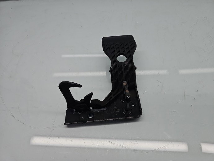 Maner deschidere capota AUDI A3 Sportback (8PA) [Fabr 2004-2013] Facelift 8P0823480B