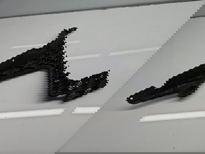 Suport bara stanga spate AUDI A3 Sportback (8PA) [Fabr 2004-2013] Facelift 8P4807377B