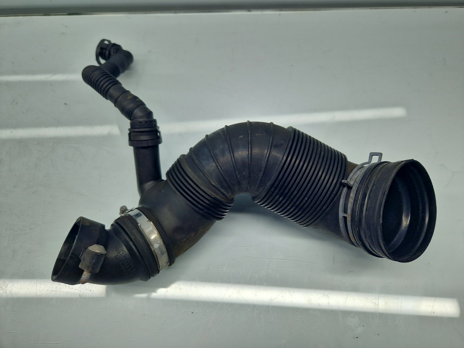 Tub admisie aer Volkswagen Passat CC (357) [Fabr 2008-2012] 3C0129635 2.0 TDI CFFB 103KW / 140CP - imagine 1