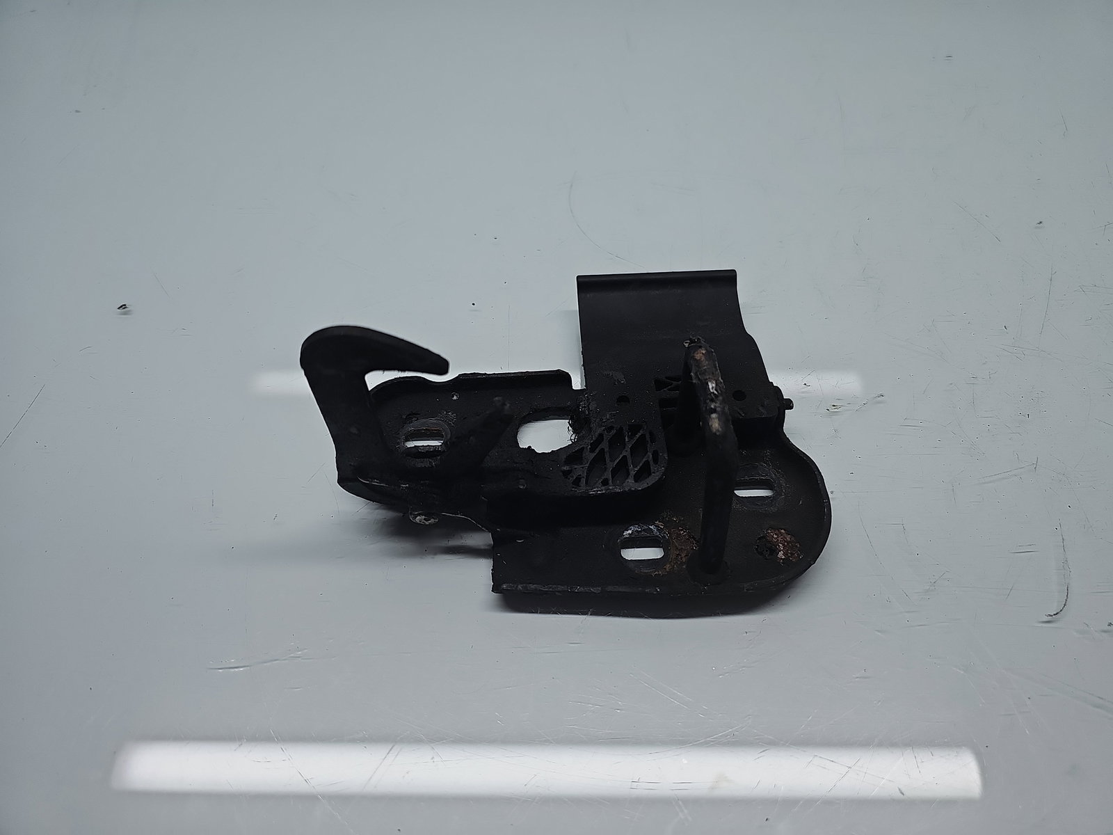 Maner deschidere capota Volkswagen Passat CC (357) [Fabr 2008-2012] 3C8823480A - imagine 3