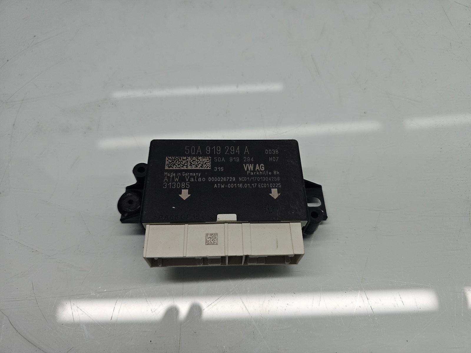 Modul senzori parcare Volkswagen Passat B8 Variant (3G5) [Fabr 2015-prezent] 5QA919294A - imagine 1