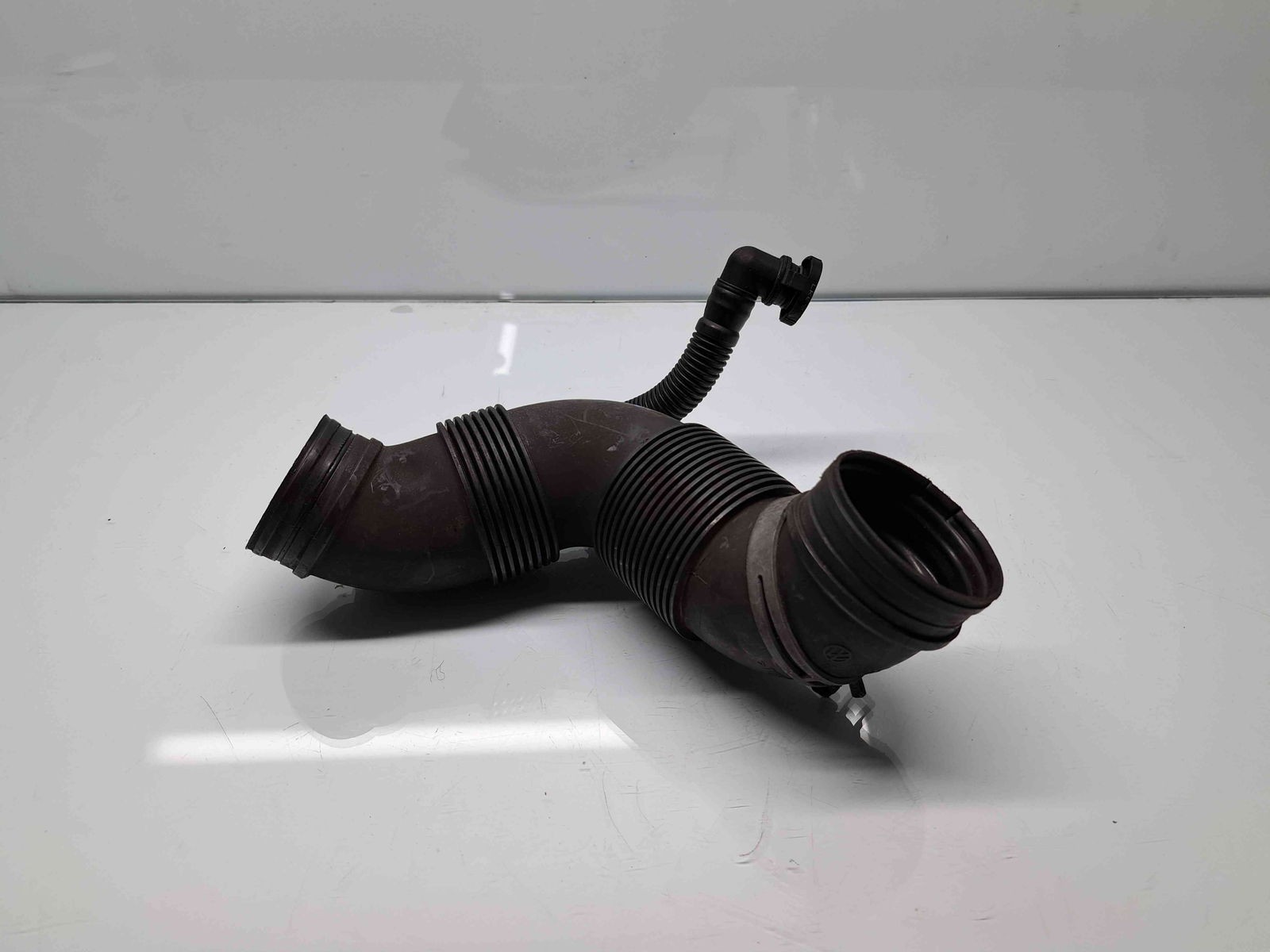 Tub admisie aer Volkswagen Golf 6 (5K1) [Fabr 2009-2013] 3C0129654M 2.0 TDI CFGB 125KW / 170CP - imagine 1