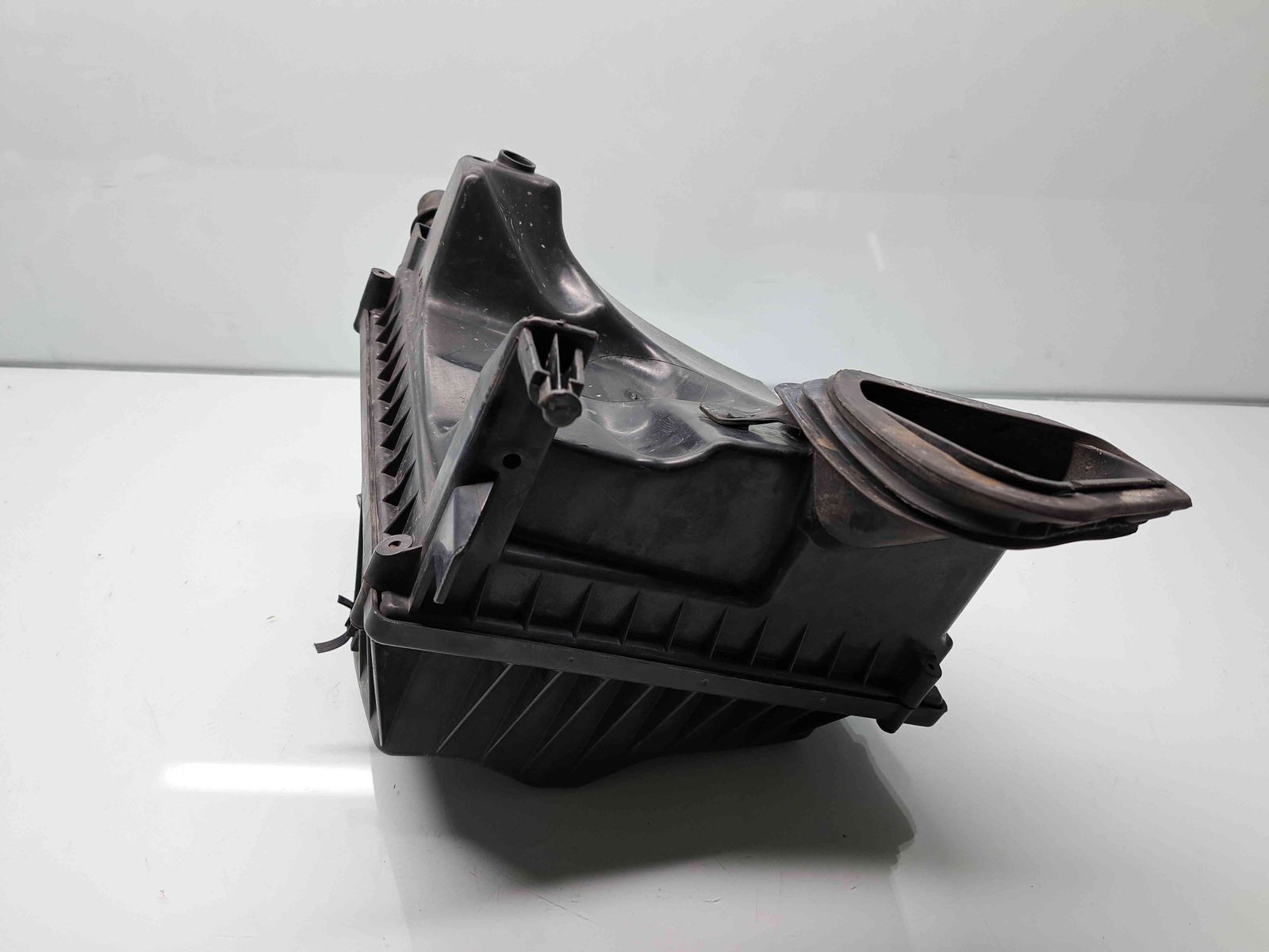 Carcasa filtru aer Opel Zafira C (P12) [Fabr 2011-2017] 13256899 1.4 Benz A14XER 74KW / 100CP - imagine 2