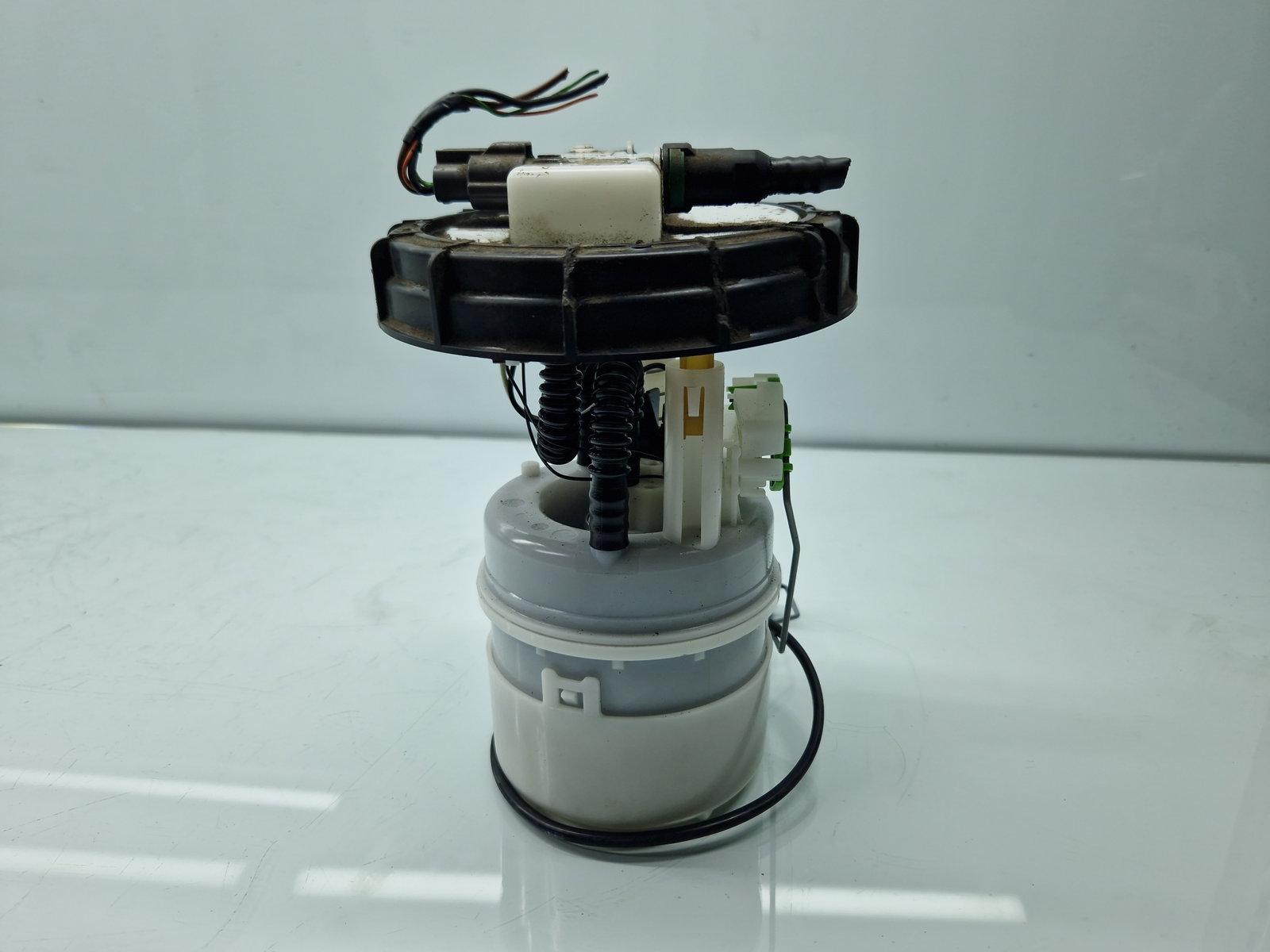 Pompa combustibil Renault Clio 4 (B98) Hatchback [Fabr 2012-2020] 172025354R 1.2 Benz D4F740 55KW / 75CP