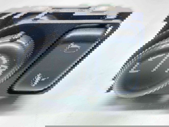  Buton reglaj oglinzi Nissan Qashqai Facelift (2) [Fabr 2009-2013] OEM