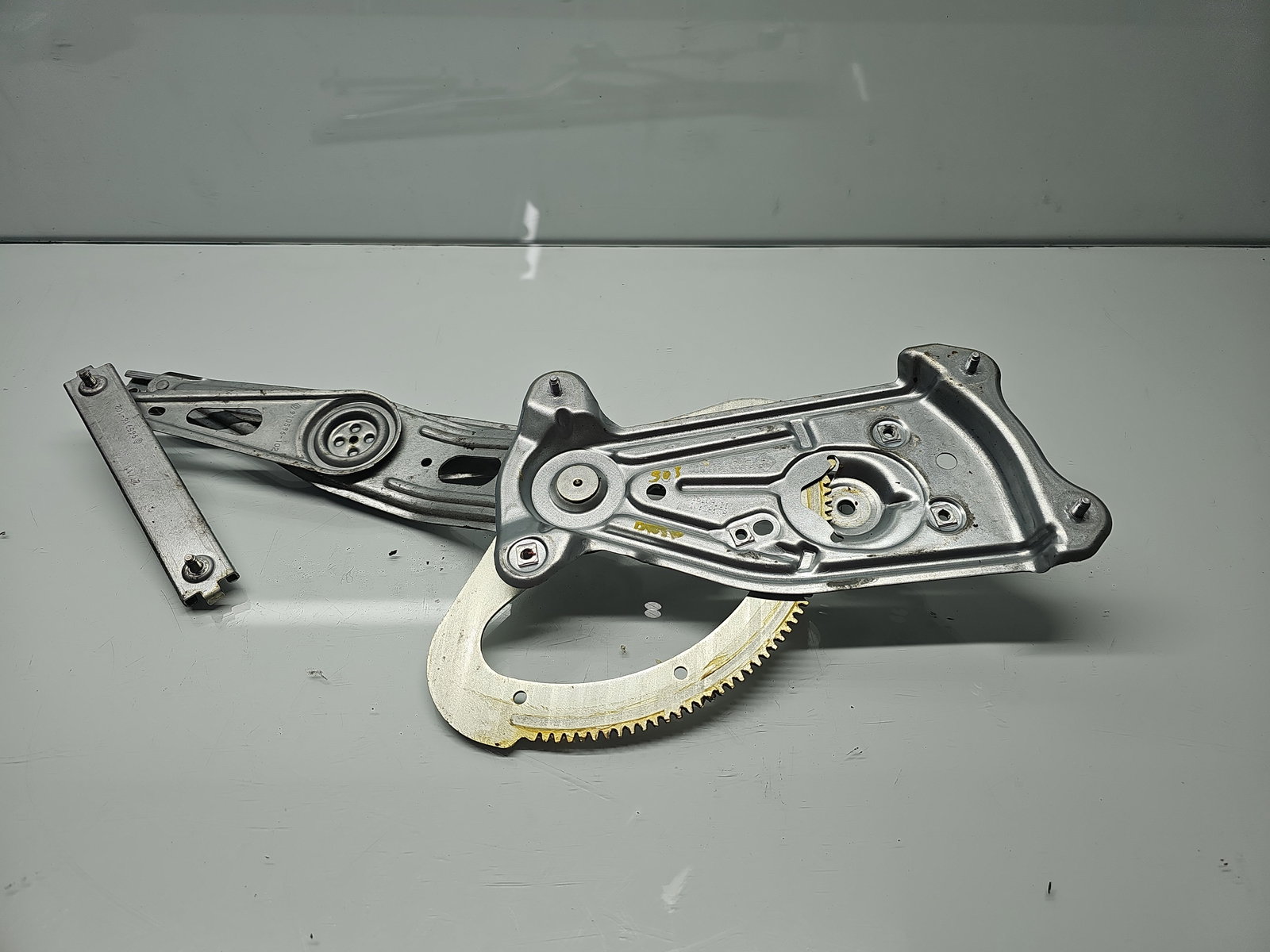 Macara electrica geam dreapta spate Renault Scenic 3 (J95) Facelift [Fabr 2009-2015] 827200006R - imagine 1