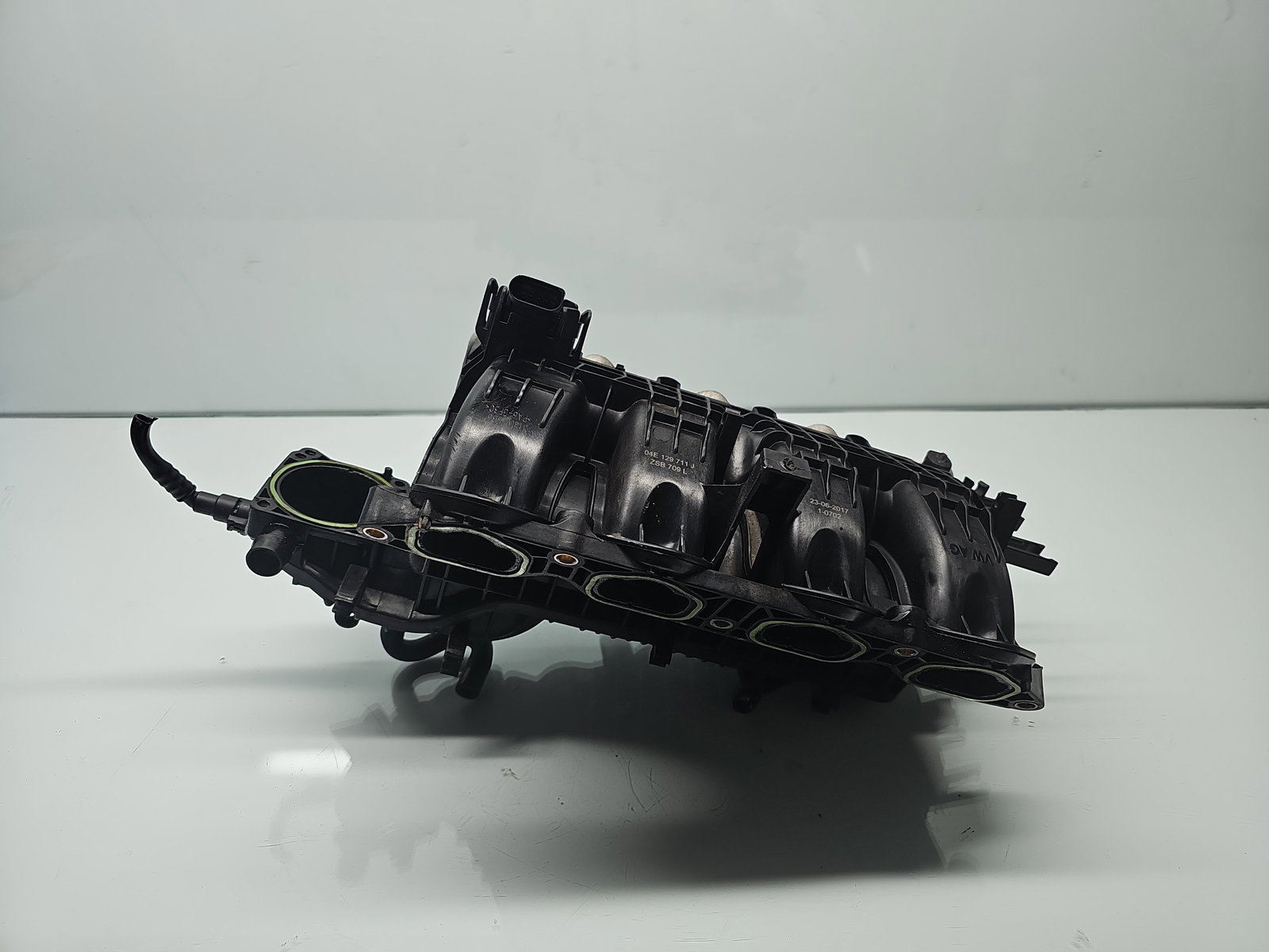 Galerie admisie Seat Leon (5F1) [Fabr 2012-2018] 04E145749F 2.0 TDI CZEA 110KW / 150CP - imagine 1