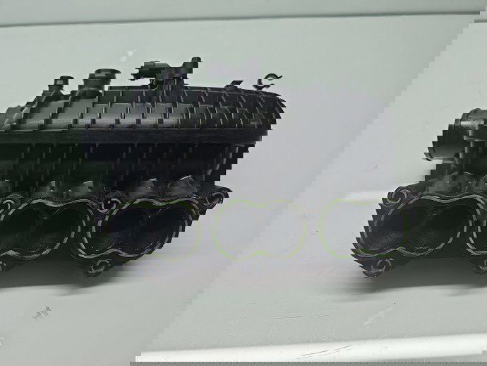 Galerie admisie Ford Focus 3 Hatchback [Fabr 2011-2015] 1047092S01 1.0 Benz M1DA 92KW / 125CP