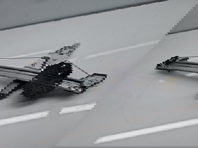 Macara electrica geam dreapta spate Dacia Logan II MCV BK (K52) [Fabr 2013-2022] Facelift 827206057R