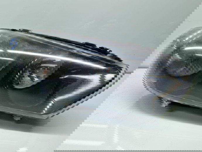  Far dreapta Volkswagen Scirocco (137) Coupe [Fabr 2008-2017] 1K8941006J