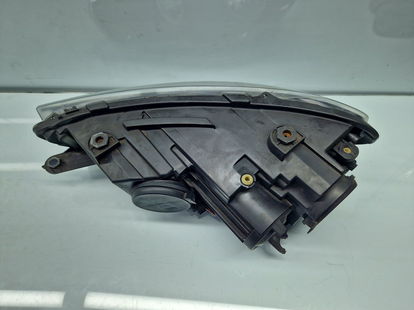 Far dreapta Volkswagen Scirocco (137) Coupe [Fabr 2008-2017] 1K8941006J - imagine 4