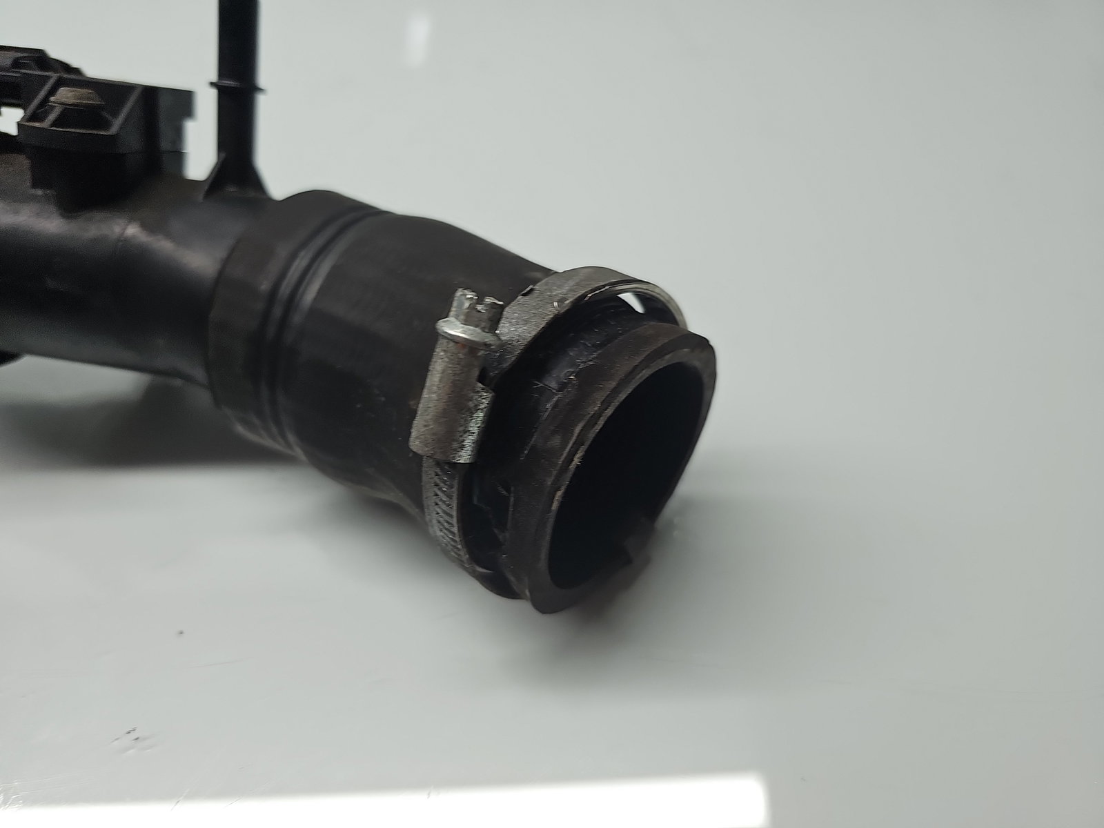 Furtun intercooler Ford Focus 3 Hatchback [Fabr 2011-2015] OEM 1.0 Benz M1DA 92KW / 125CP - imagine 3