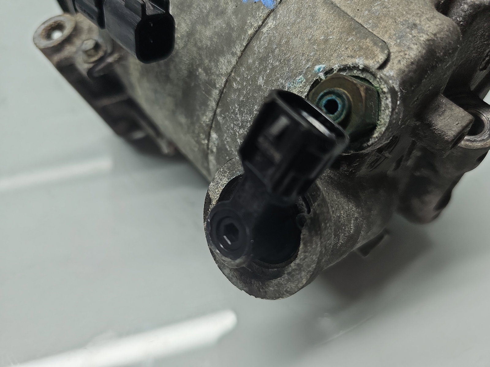 Compresor clima Ford Focus 3 Hatchback [Fabr 2011-2015] CV61-19D629-FB 1.0 Benz M1DA 92KW / 125CP - imagine 4