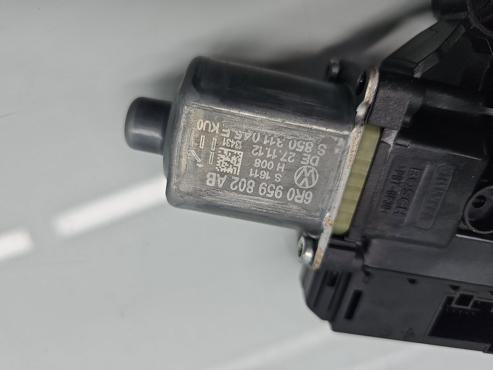 Motoras geam dreapta fata Volkswagen Polo (6R) [Fabr 2009-2016] 6R0959802AB - imagine 5