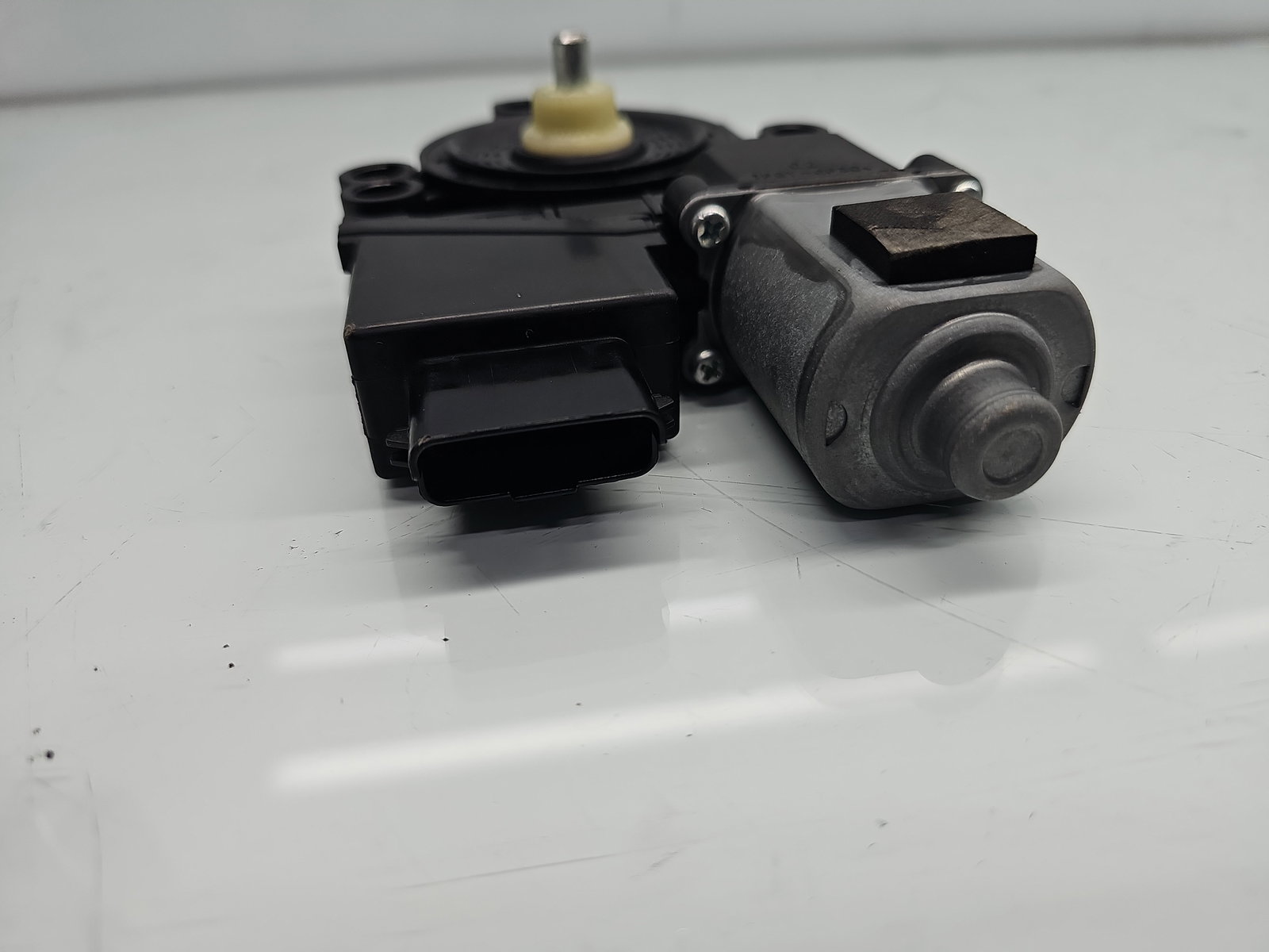 Motoras geam stanga fata Hyundai i30 (GD) [Fabr 2012-2017] 82450-A6010 - imagine 3