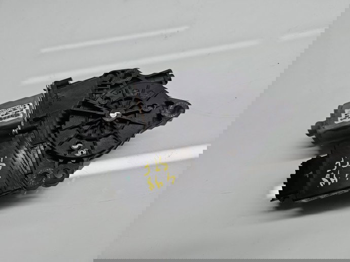 Motoras geam stanga fata Hyundai i30 (GD) [Fabr 2012-2017] 82450-A6010