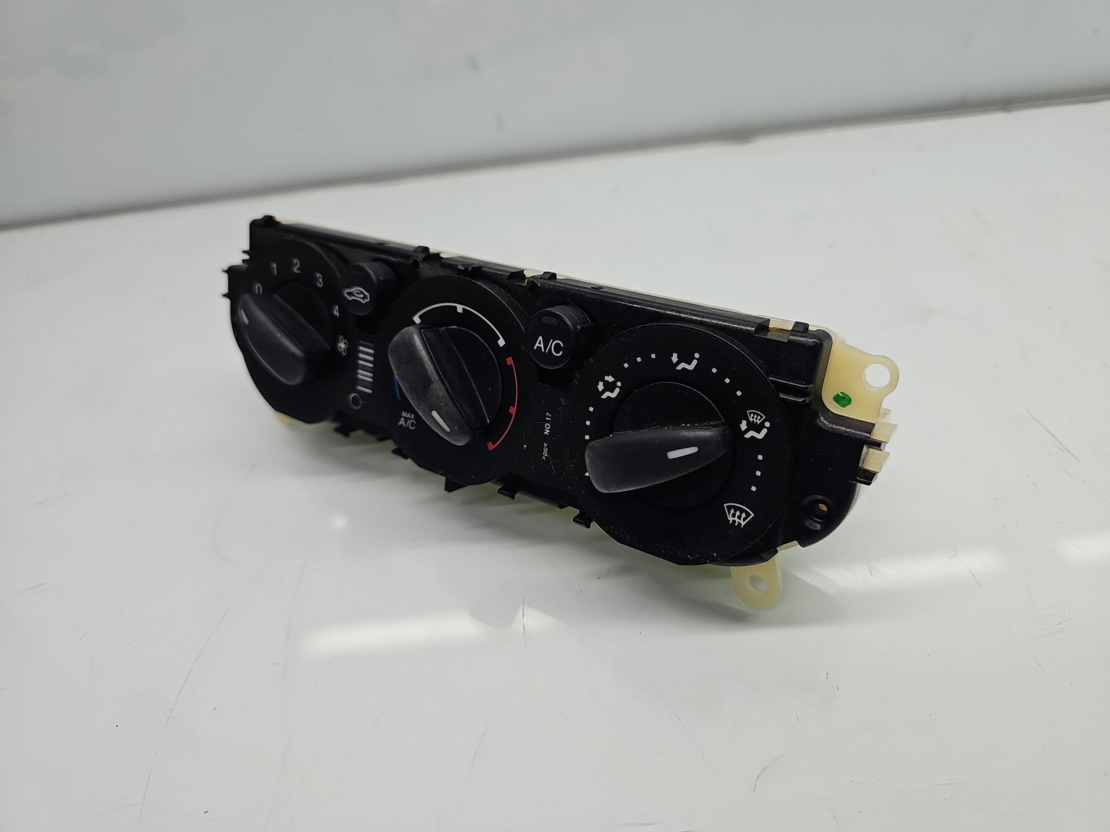 Panou comanda clima Ford Focus 3 Hatchback [Fabr 2011-2015] CJ5T-19980-AE - imagine 4