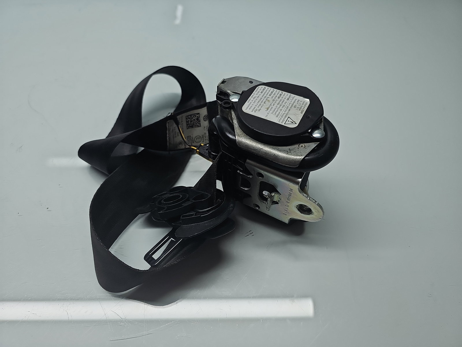 Centura dreapta fata Volkswagen Golf 6 (5K1) [Fabr 2009-2013] 1K4857706BK - imagine 1