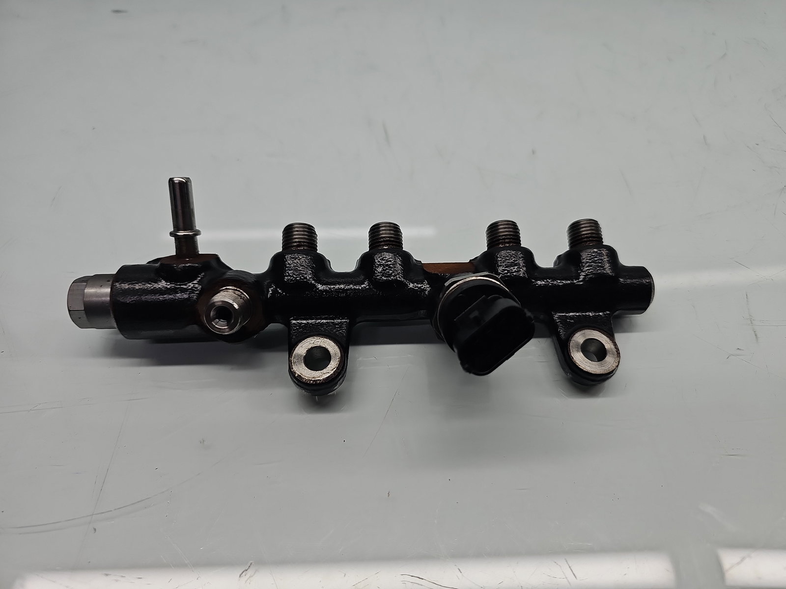 Rampa injectoare Dacia Logan II MCV BK (K52) [Fabr 2013-2022] Facelift OEM 1.5 dCi K9KU87 70KW / 95CP - imagine 4