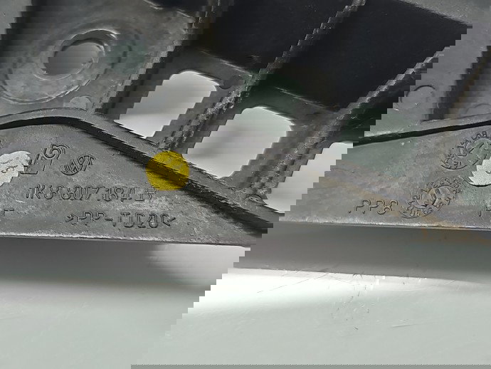 Suport bara dreapta fata Volkswagen Scirocco (137) Coupe [Fabr 2008-2017] 1K8807184B