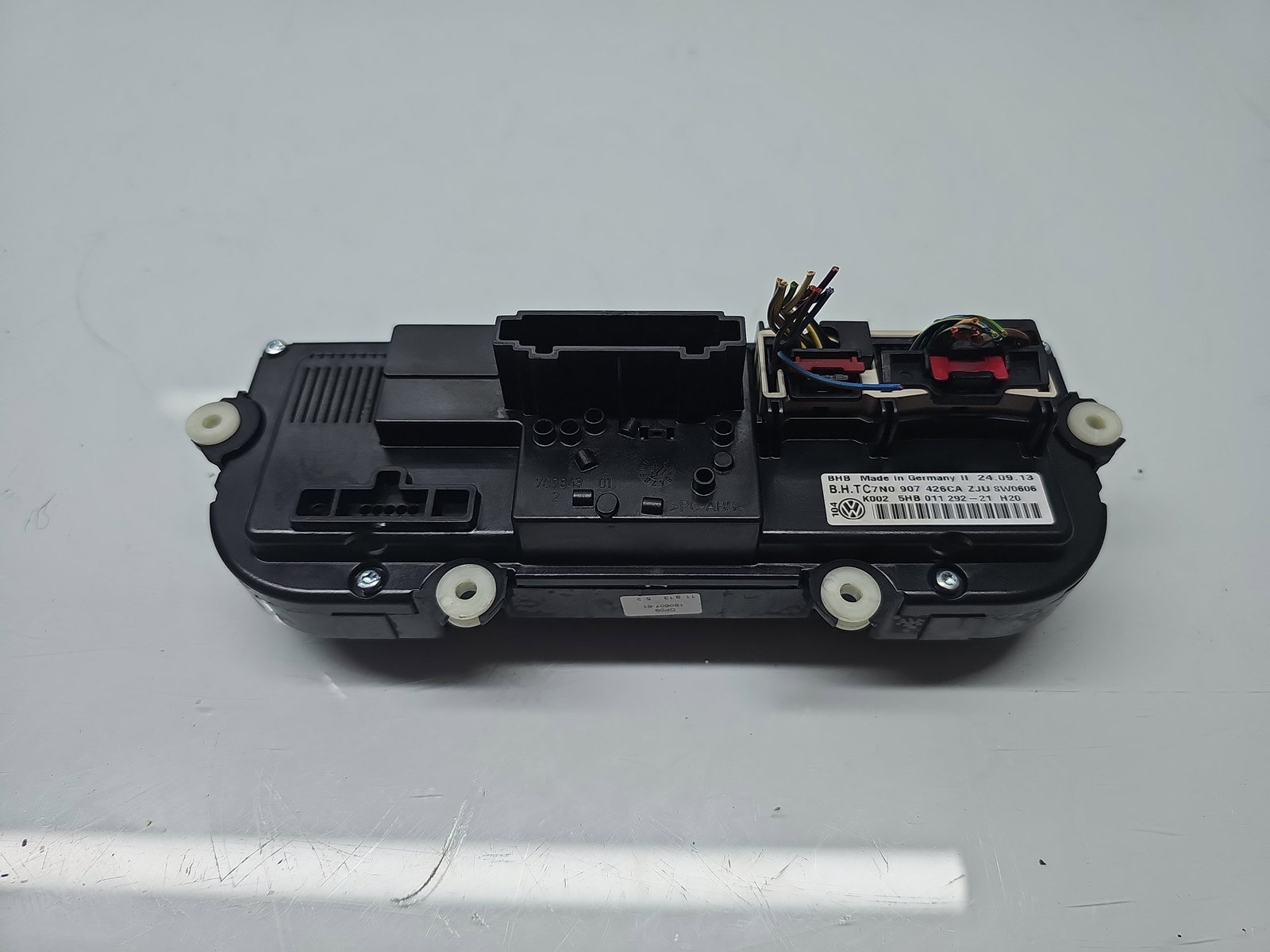 Panou comanda clima Volkswagen Scirocco (137) Coupe [Fabr 2008-2017] 7N0907426CA - imagine 3