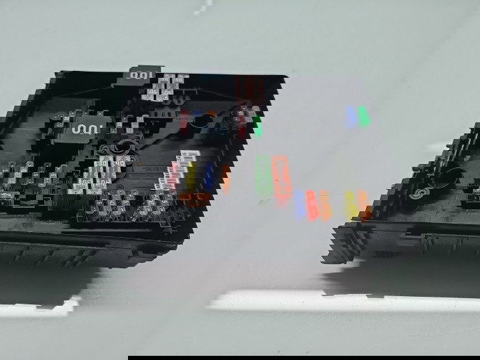 Panou sigurante Volkswagen Scirocco (137) Coupe [Fabr 2008-2017] 8L030913