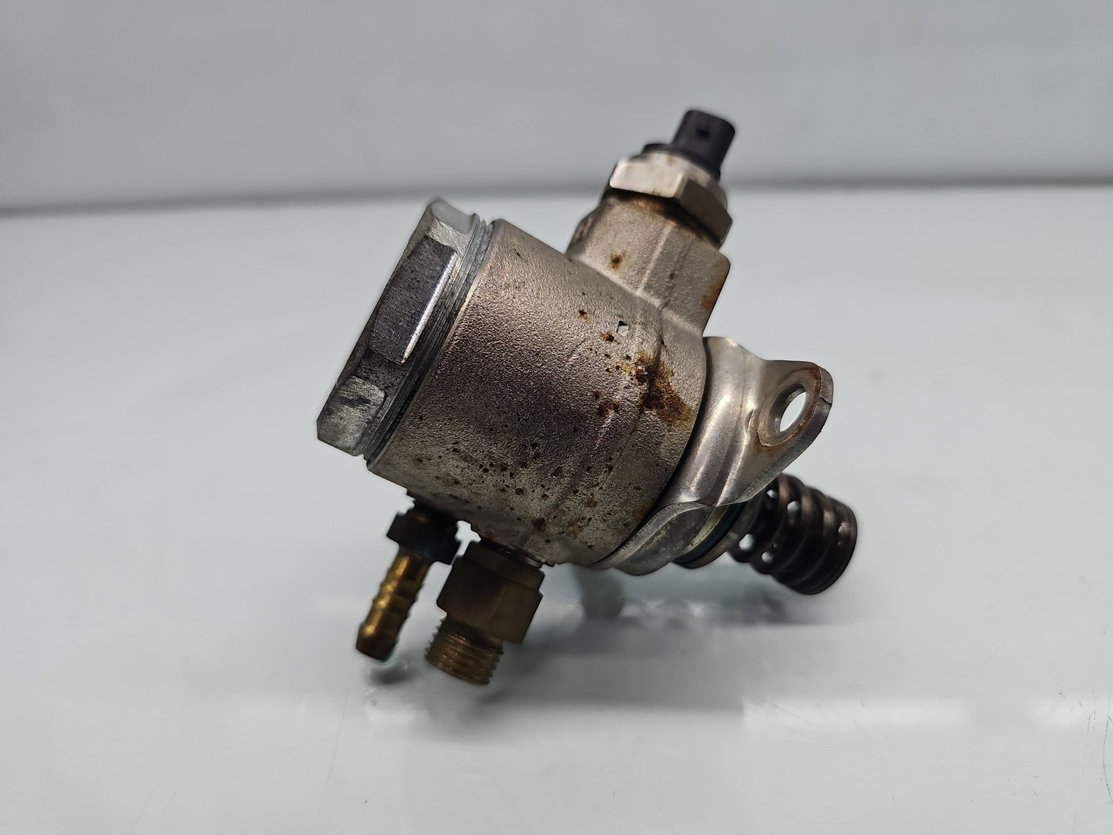 Pompa inalta presiune Volkswagen Scirocco (137) Coupe [Fabr 2008-2017] OEM 1.4 TSI CAXA 90KW / 122CP - imagine 4