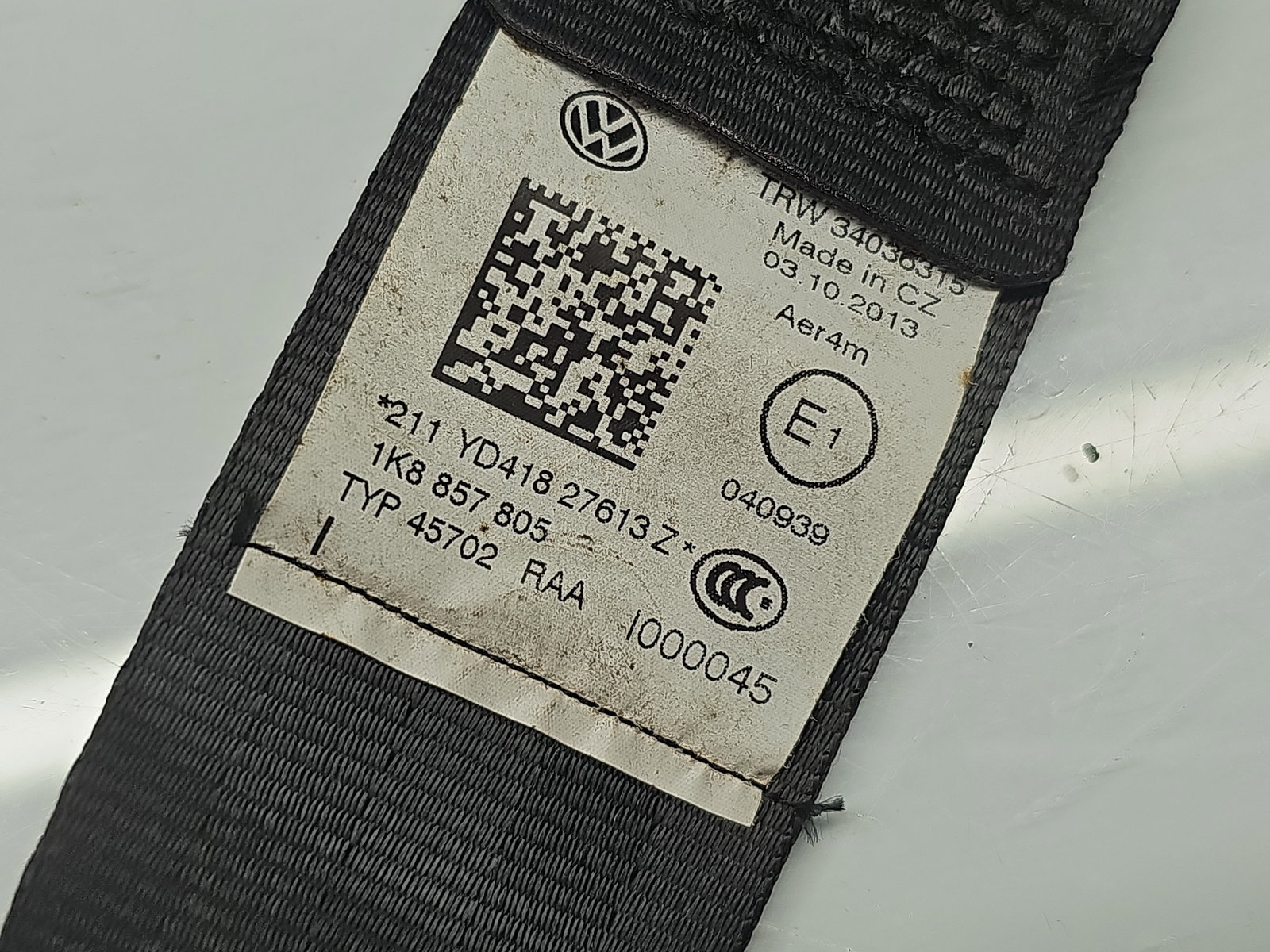 Centura stanga spate Volkswagen Scirocco (137) Coupe [Fabr 2008-2017] 1K8857805 - imagine 4