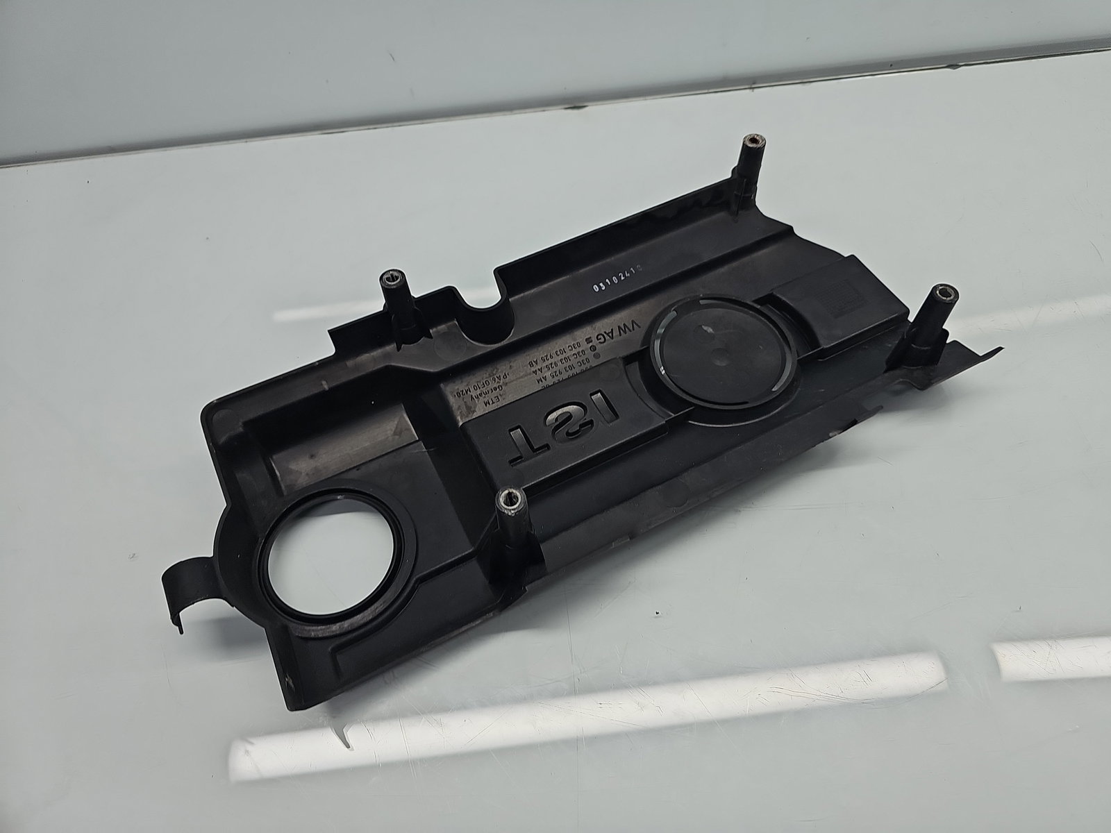 Capac motor Volkswagen Scirocco (137) Coupe [Fabr 2008-2017] 03C103925AA 1.4 TSI CAXA 90KW / 122CP - imagine 3