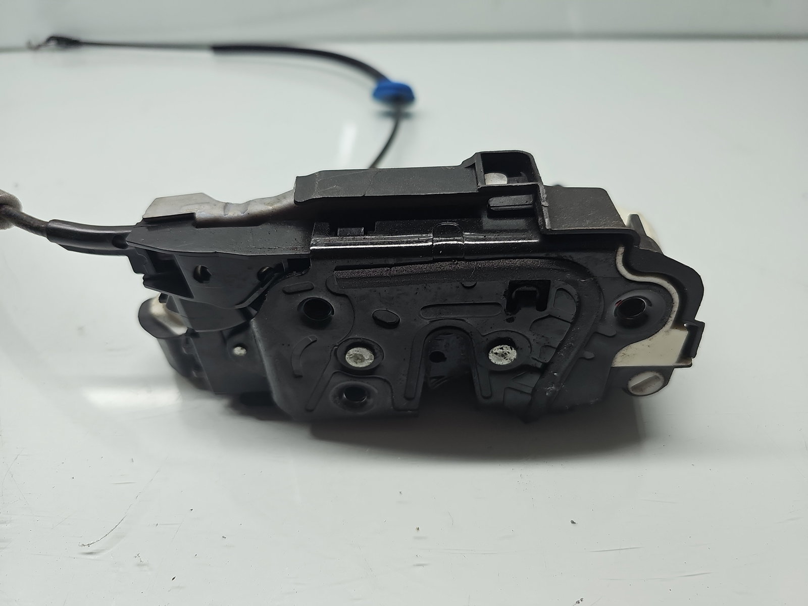 Broasca usa stanga spate Volkswagen Scirocco (137) Coupe [Fabr 2008-2017] 5N2837015E - imagine 2