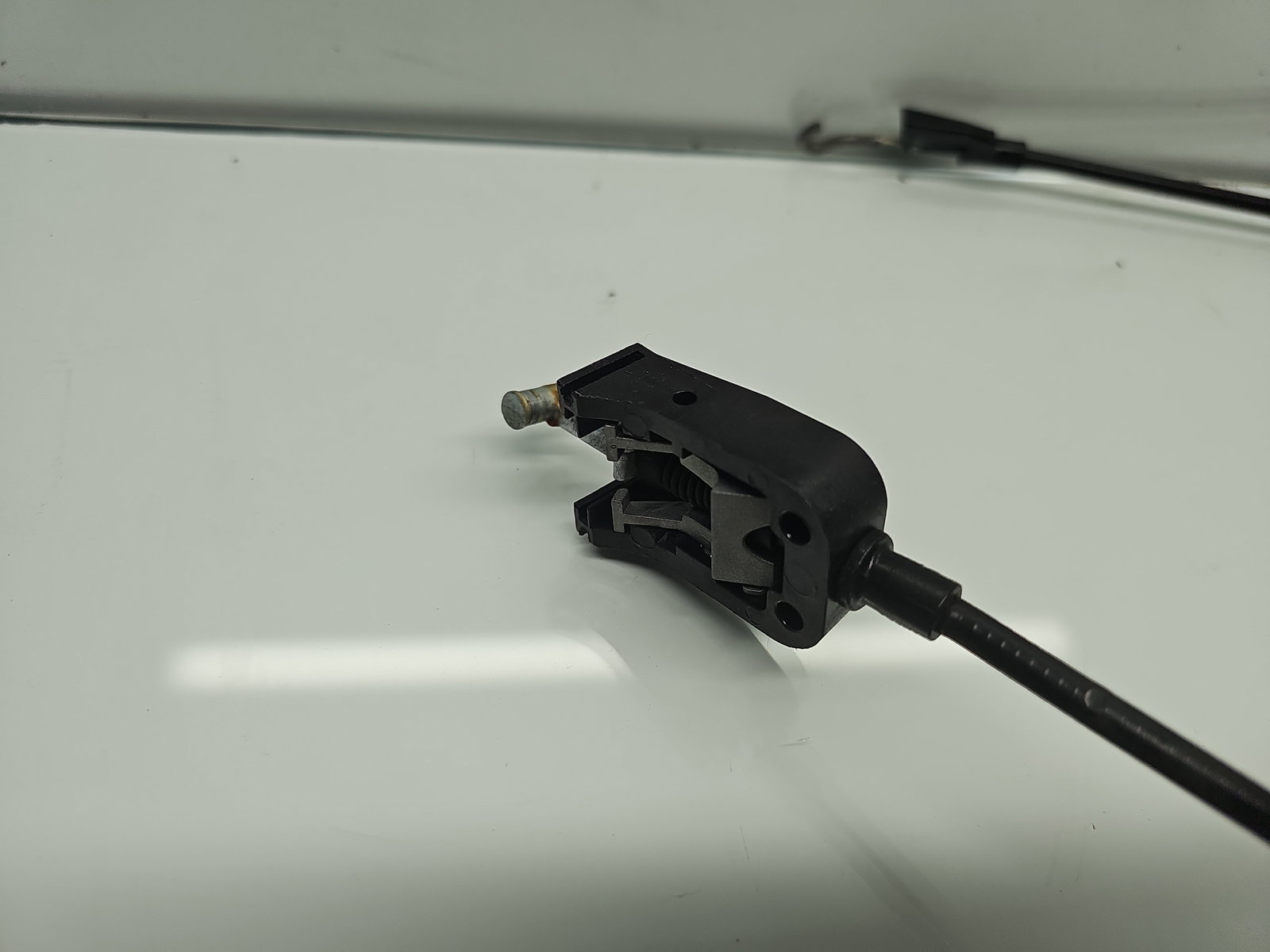 Broasca usa stanga spate Volkswagen Scirocco (137) Coupe [Fabr 2008-2017] 5N2837015E - imagine 3