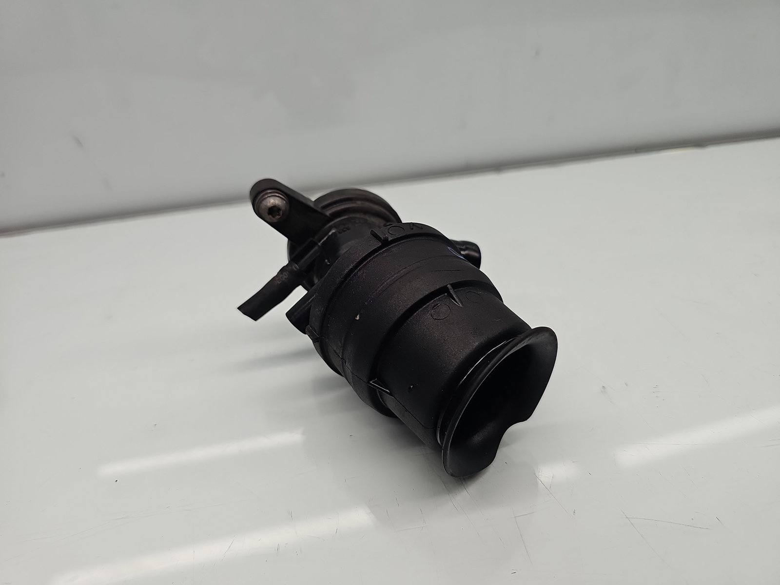 Tub admisie aer Volkswagen Scirocco (137) Coupe [Fabr 2008-2017] 03C129656C 1.4 TSI CAXA 90KW / 122CP - imagine 2