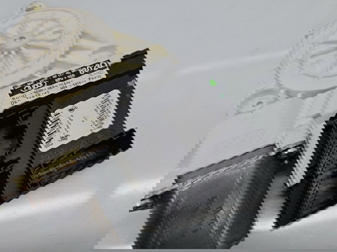 Motoras geam stanga fata AUDI A3 Sportback (8PA) [Fabr 2004-2013] Facelift 8P0959802Q