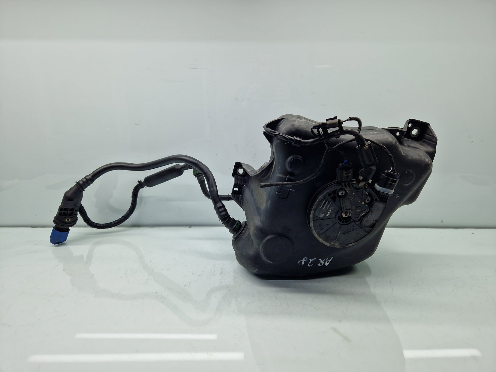 Rezervor Adblue Skoda Superb III Combi (3V5) [Fabr 2015-2024] 3Q0131877C - imagine 5