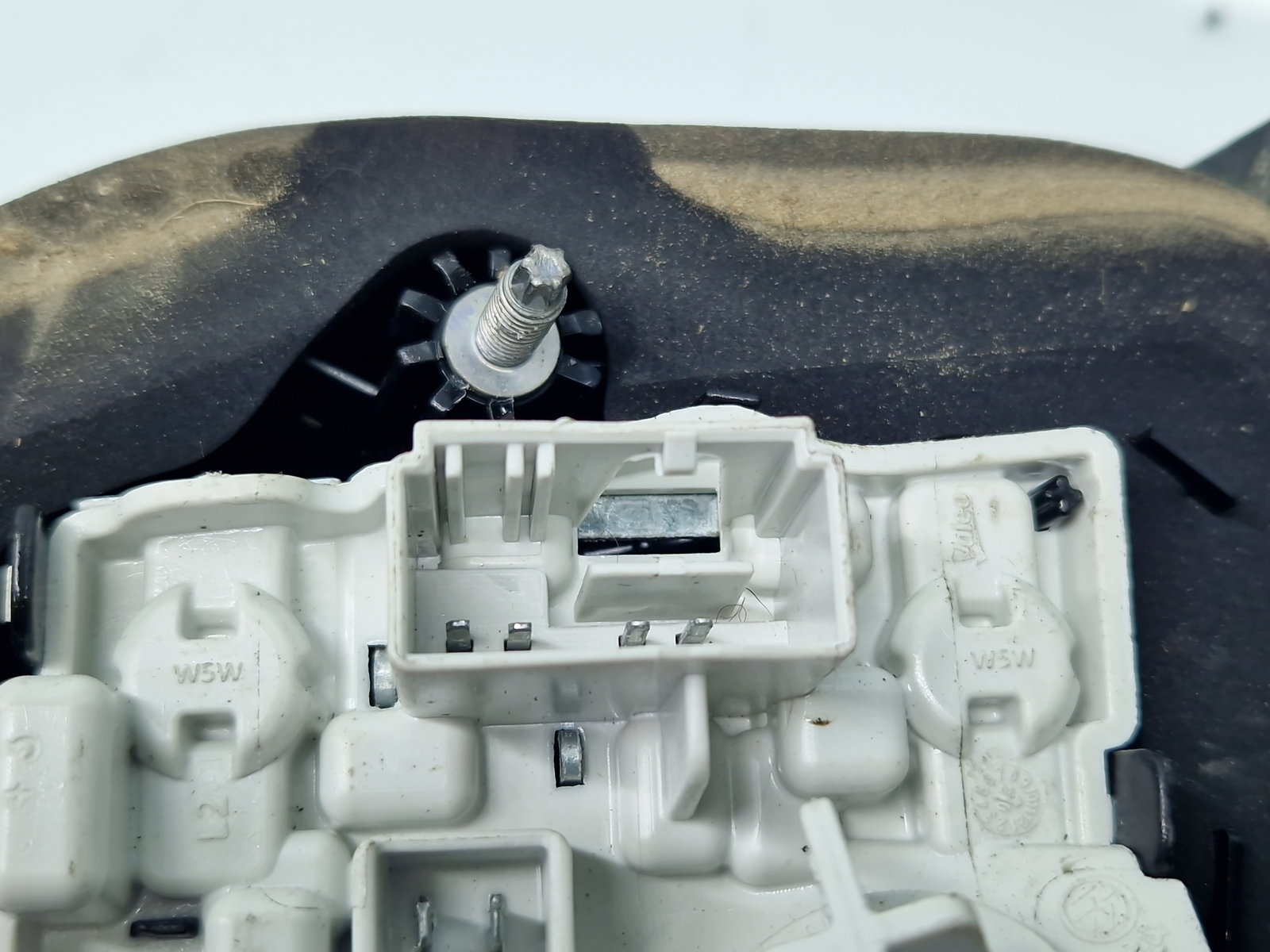 Stop haion stanga Volkswagen Touran (5T1) R-line [Fabr 2015-prezent] 5TA945093E - imagine 5