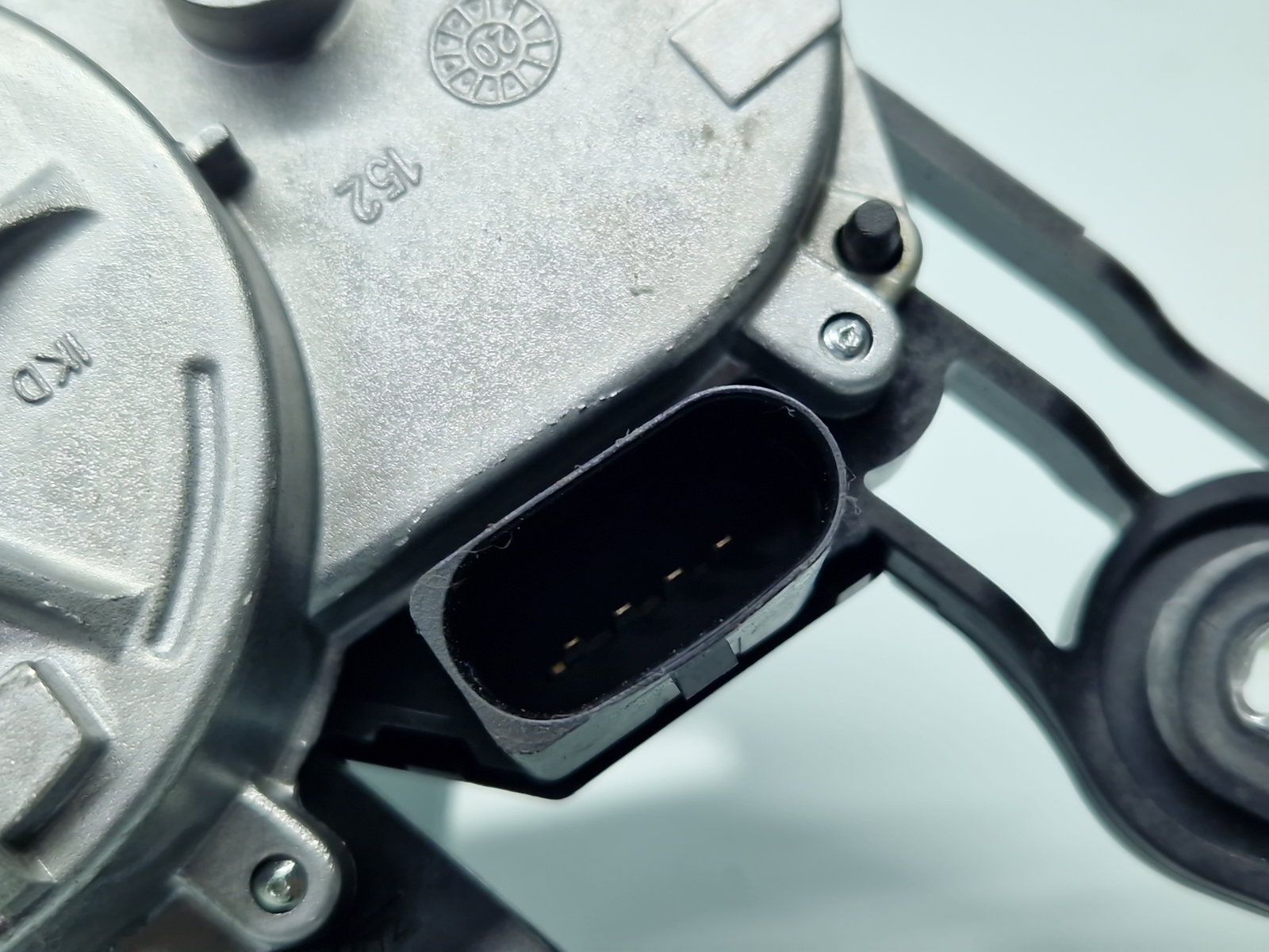 Motoras stergator haion Volkswagen Touran (5T1) R-line [Fabr 2015-prezent] 5G0955711C - imagine 4