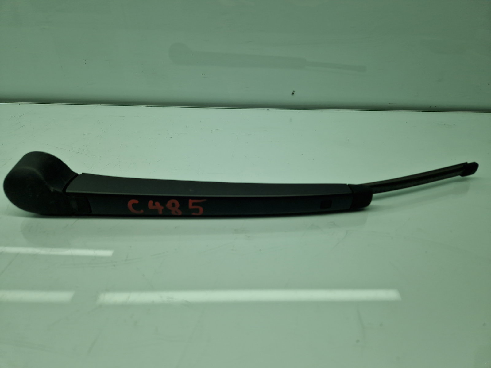 Brat stergator haion Volkswagen Touran (5T1) R-line [Fabr 2015-prezent] OEM - imagine 1