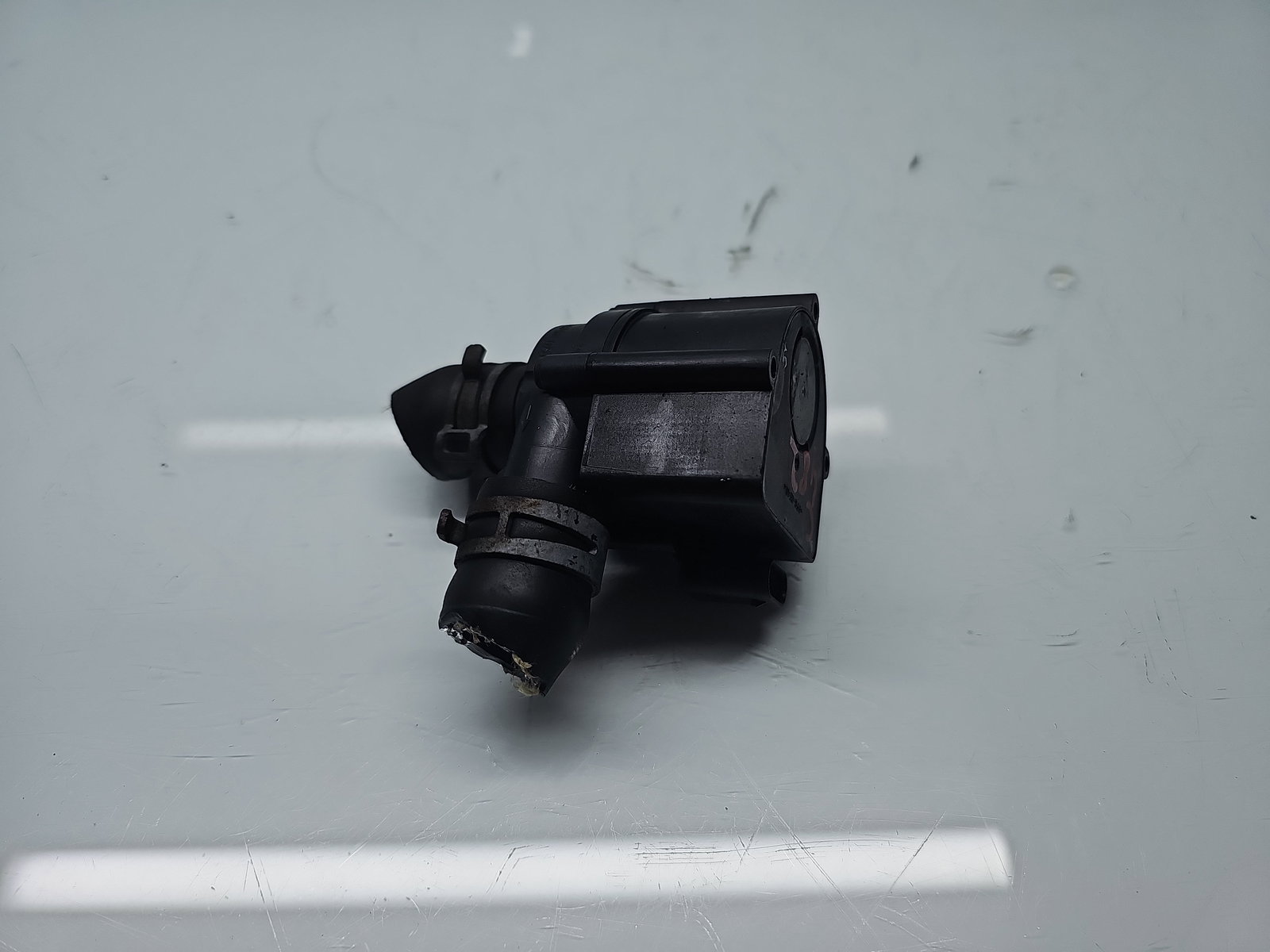 Pompa recirculare apa Volkswagen Passat B8 Variant (3G5) [Fabr 2015-prezent] 5Q0965561B 2.0 TDI CRLB 110KW / 150CP - imagine 3