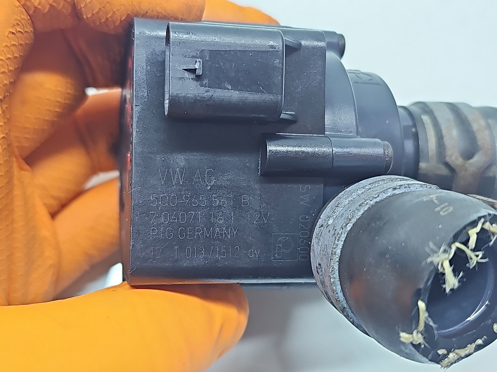 Pompa recirculare apa Volkswagen Passat B8 Variant (3G5) [Fabr 2015-prezent] 5Q0965561B 2.0 TDI CRLB 110KW / 150CP - imagine 5