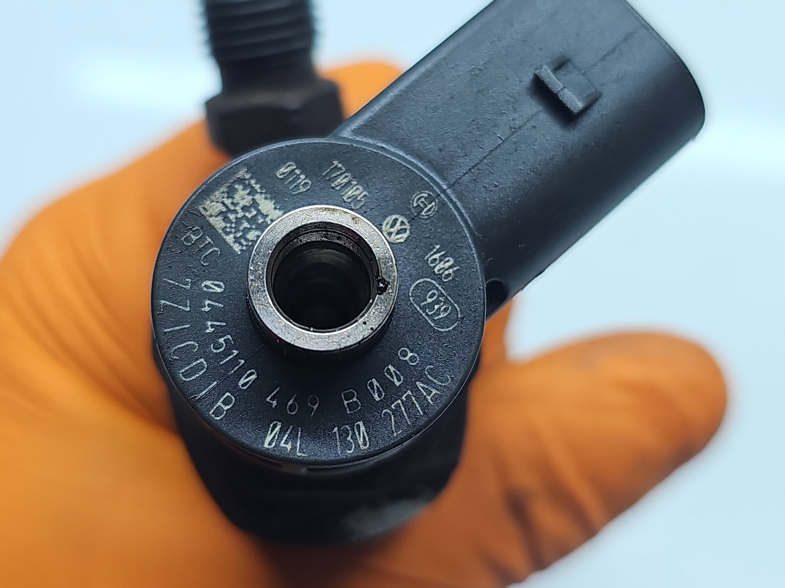 Injector Volkswagen Passat B8 Variant (3G5) [Fabr 2015-prezent] 04L130277AC 2.0 TDI CRLB 110KW / 150CP - imagine 5