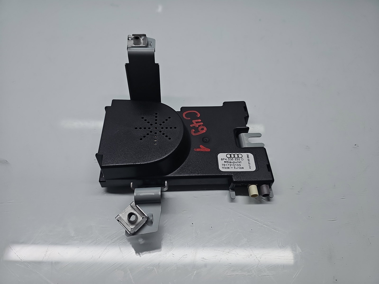 Amplificator antena AUDI A3 Sportback (8PA) [Fabr 2004-2013] Facelift 8P4035225D - imagine 1