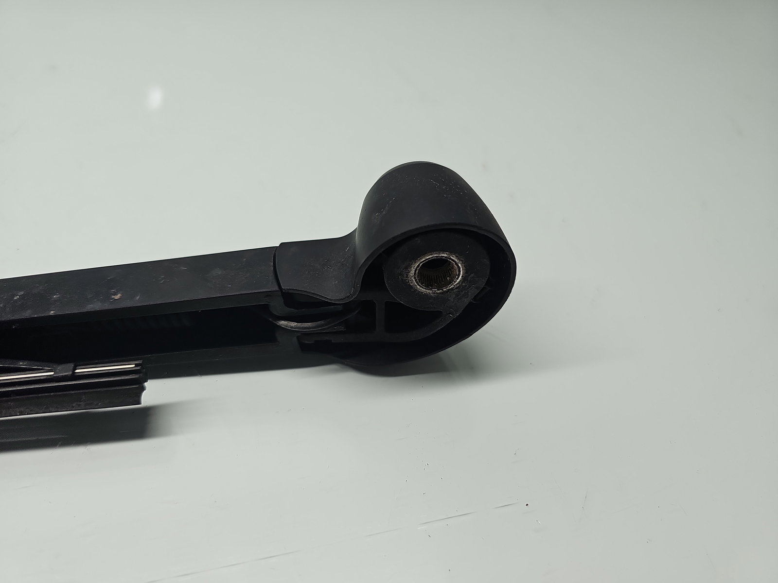 Brat stergator haion AUDI A3 Sportback (8PA) [Fabr 2004-2013] Facelift OEM - imagine 4