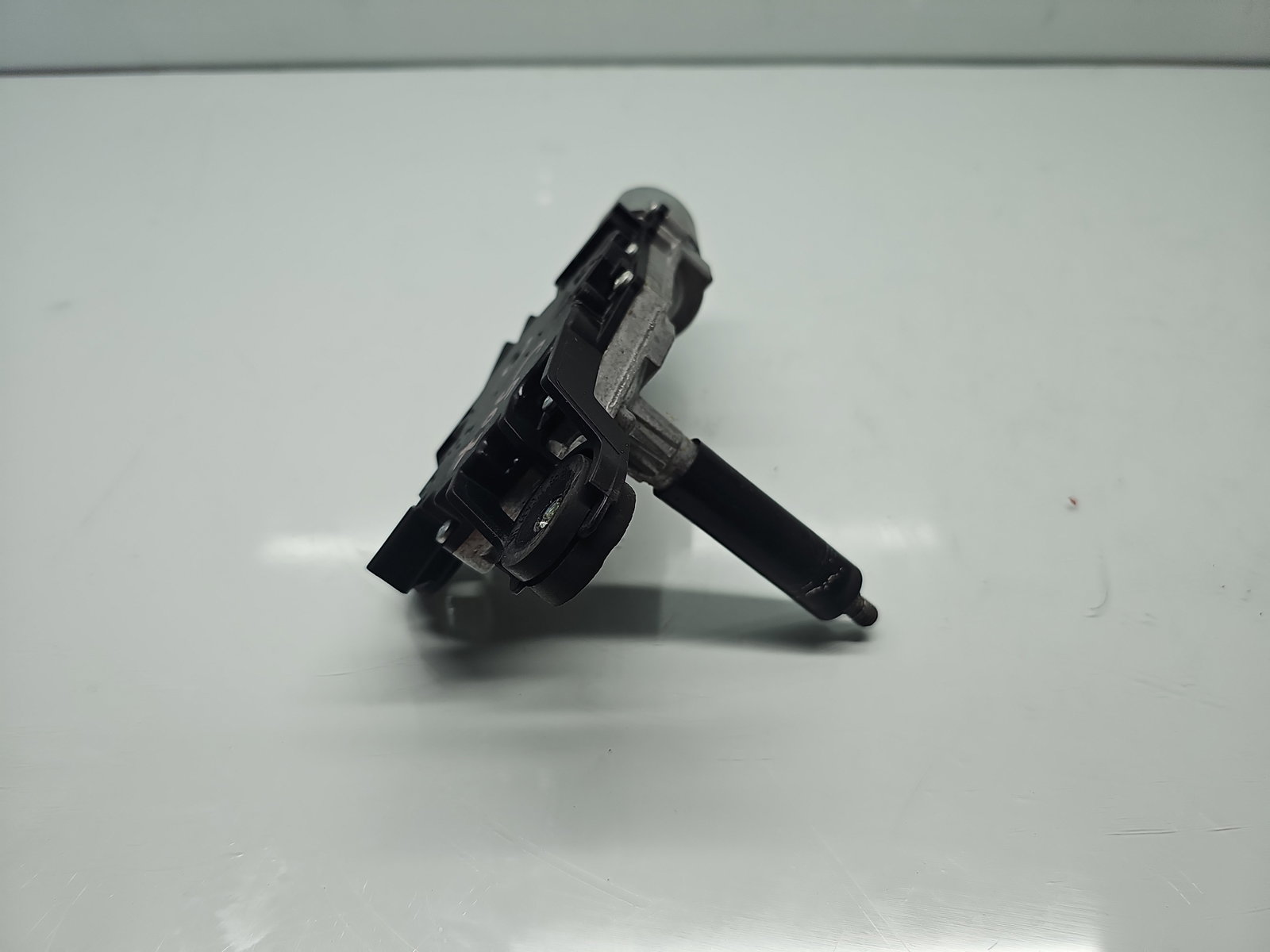 Motoras stergator haion Ford Focus 3 Hatchback [Fabr 2011-2015] BV61-17K441-AA - imagine 3