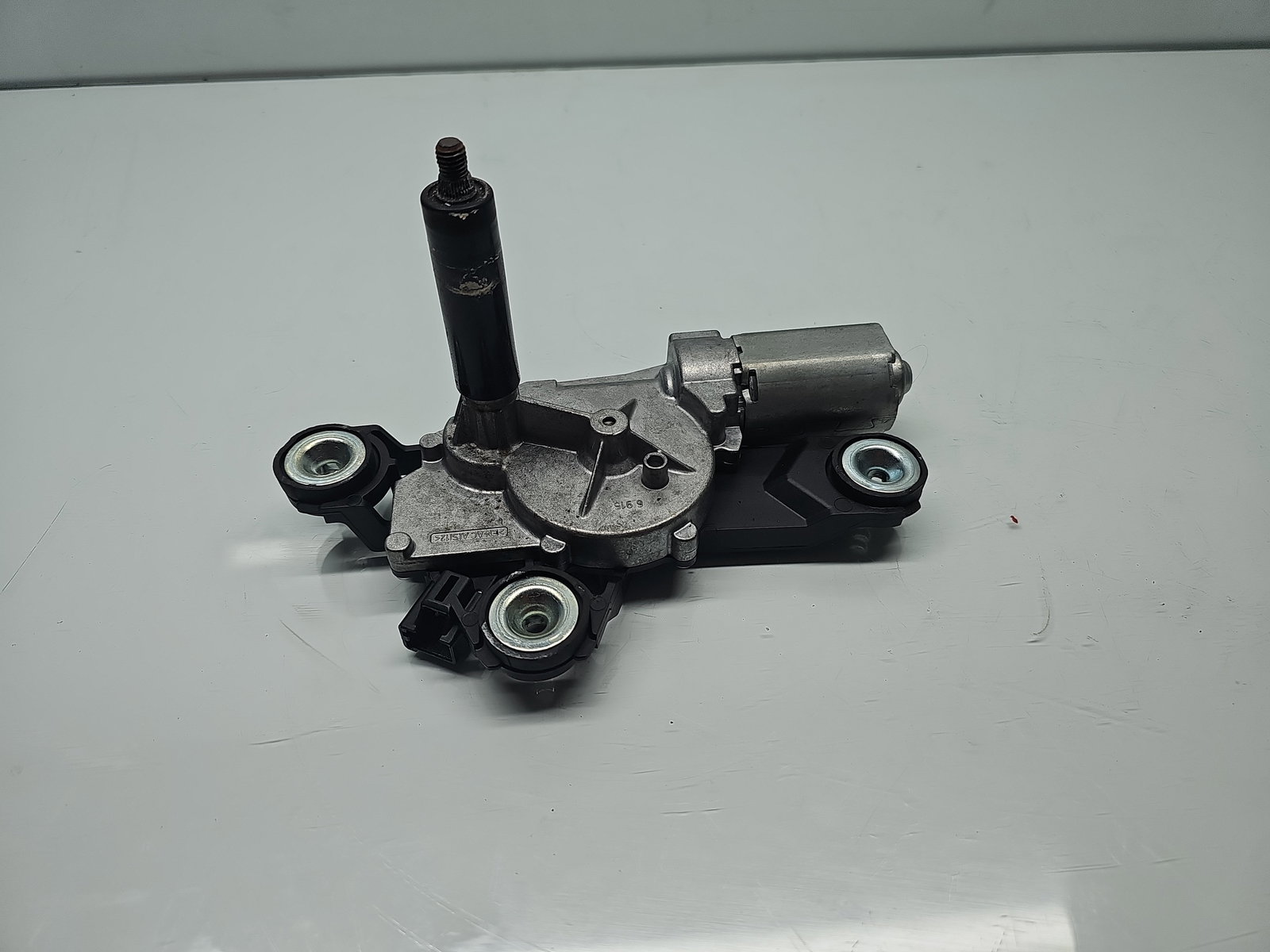 Motoras stergator haion Ford Focus 3 Hatchback [Fabr 2011-2015] BV61-17K441-AA - imagine 5